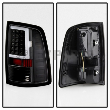 Xtune Tail Light Assembly - LED 9041013-1
