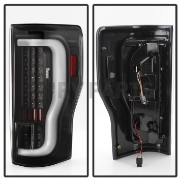Xtune Tail Light Assembly - LED 9041600-1