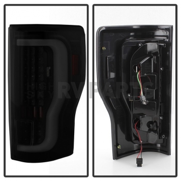 Xtune Tail Light Assembly - LED 9041617-1