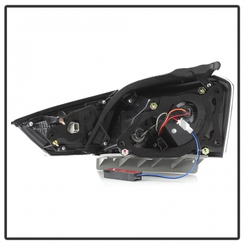 Xtune Tail Light Assembly - LED 9042140-2