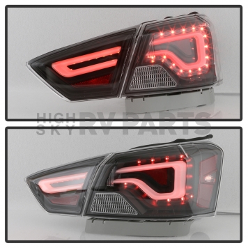 Xtune Tail Light Assembly - LED 9042140-4