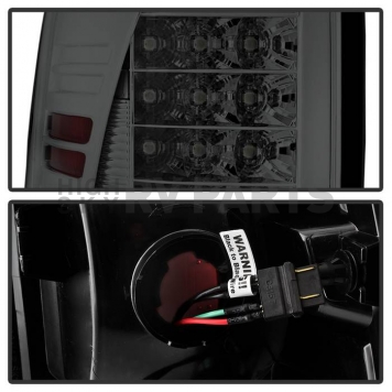 Spyder Automotive Tail Light Assembly - LED 5017581-4