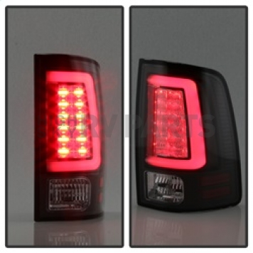 Spyder Automotive Tail Light Assembly - LED 5084026-5