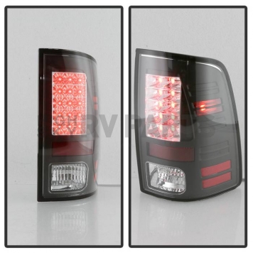 Spyder Automotive Tail Light Assembly - LED 5017543-8