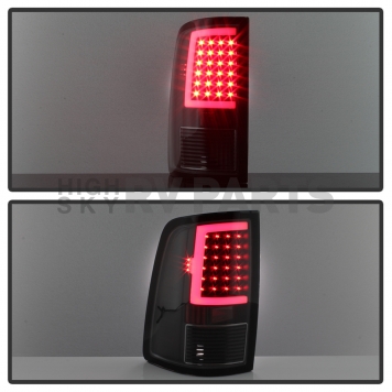 Xtune Tail Light Assembly - LED 9038488-8