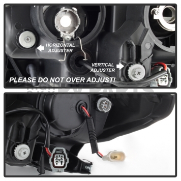 Xtune Headlight Assembly 9039256-5