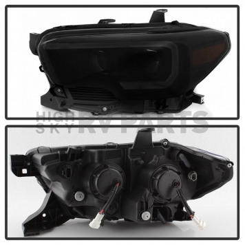 Xtune Headlight Assembly 9043000-2