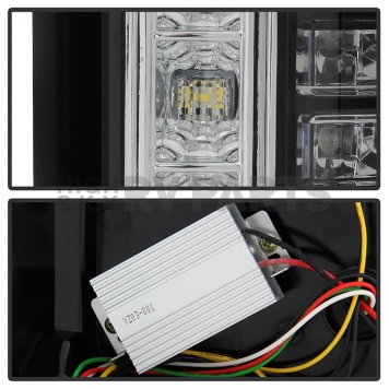 Spyder Automotive Tail Light Assembly 5087300-4
