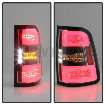 Spyder Automotive Tail Light Assembly 5087300-5