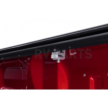 Roll-N-Lock Tonneau Cover Soft Manual Retractable Black Aluminum/ Vinyl - LG133M-5