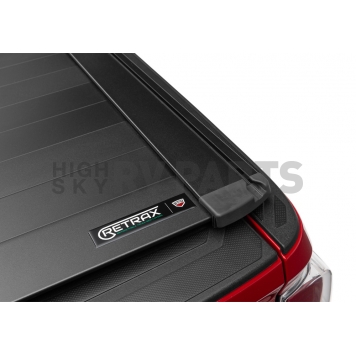 Retrax Tonneau Cover Hard Manual Retractable Black Matte Aluminum - T80811-11